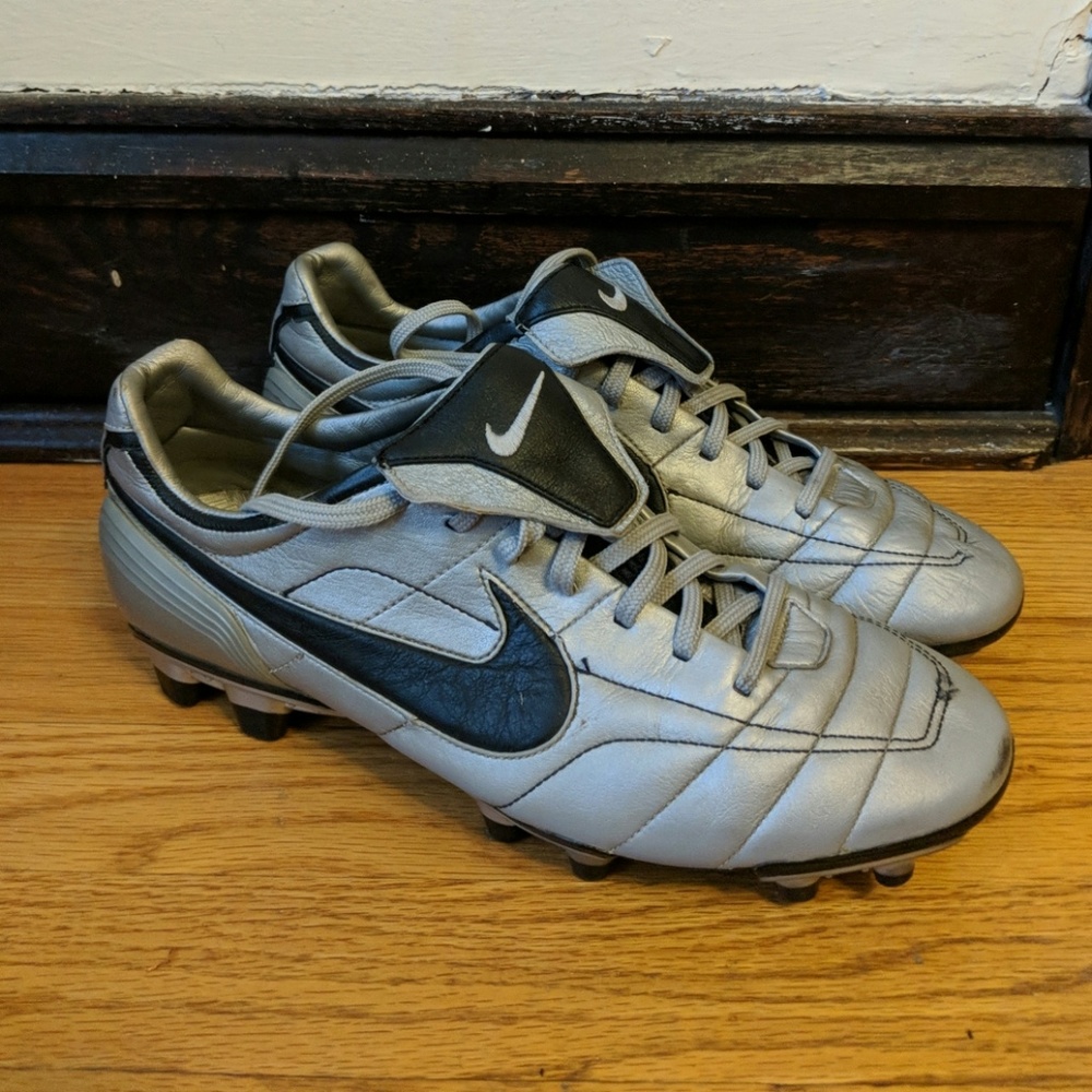 Nike Zoom Air Tiempo Legend 1 Soccer Cleats Silver